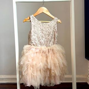 Girl’s tulle dress